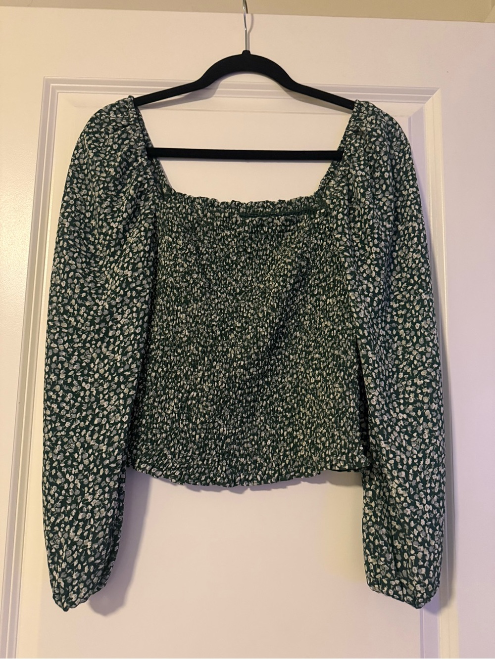 Abercrombie & Fitch Green Floral Smocked Square-Neck Long-Sleeve Top SZ SMALL